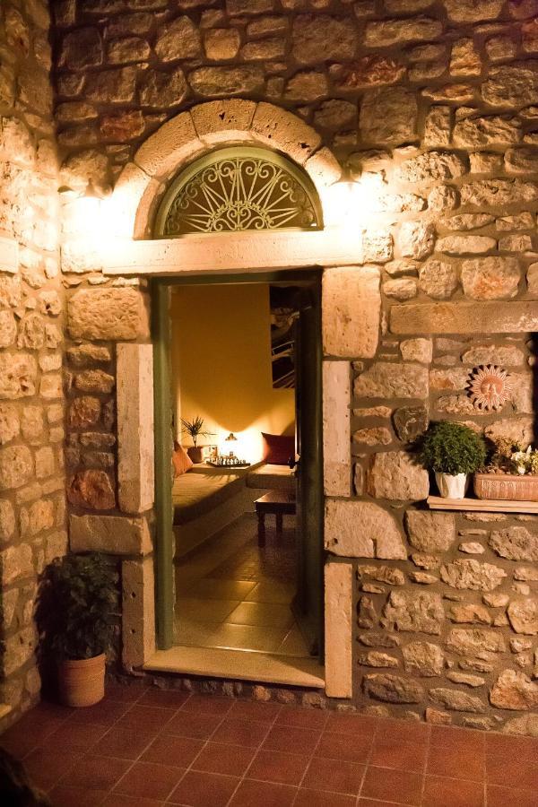 Petra Boutique Homes Arginonda Extérieur photo